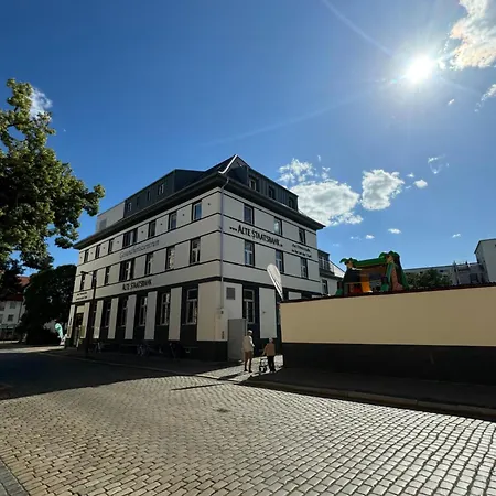 Altestaatsbank - Wohnen Inklusive Fitness & Wellness Apartman