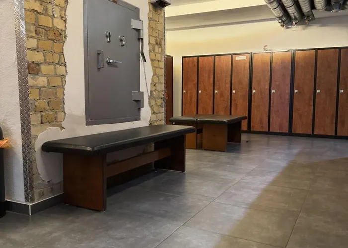 Altestaatsbank - Wohnen Inklusive Fitness & Wellness *